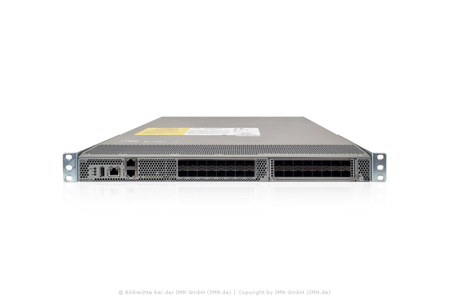 Cisco MDS 9132T 32G FC Switch